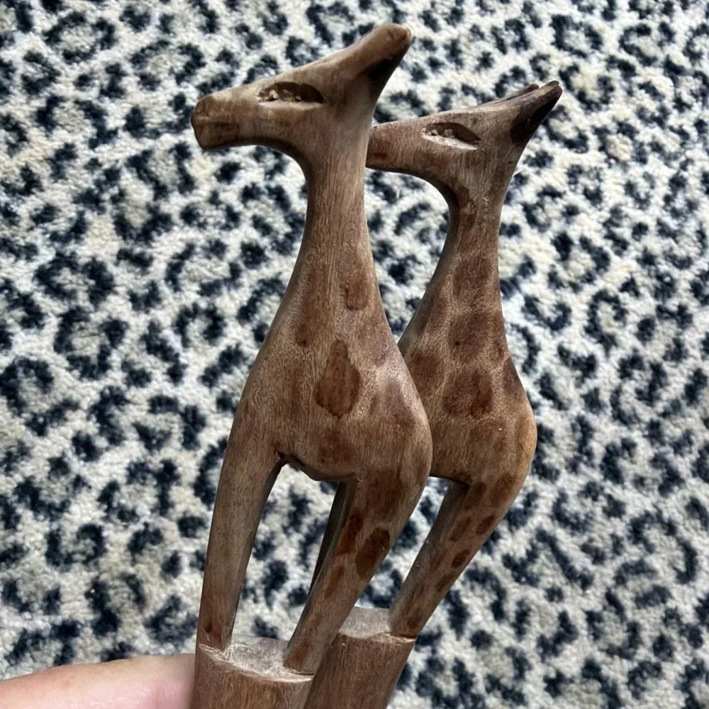 Vintage Pair Hand Carved Wood Fork & Spoon Salad Set Giraffe Handles 12
